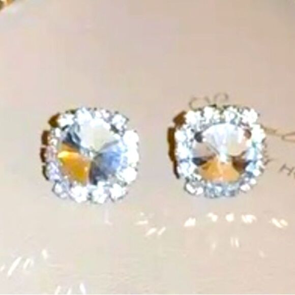 Cubic Zirconia Necklace & Earrings Set 14-18” Adjustable Necklace Elegant Fancy - Picture 2 of 3